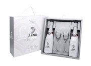 Anna de Codorniu - Brut White in geschenkverpakking met twee glazen - 2 x 0.75L